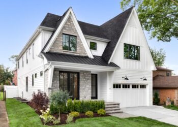 White Siding with Black Trim: Exterior Design Trends