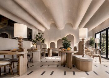 Embracing the Curves: 28 Projects that Highlight One of 2022’s ...