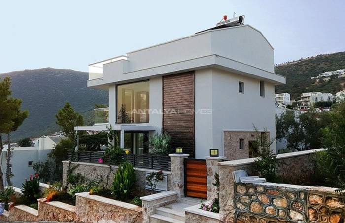Prestigious Kalkan Villa Overlooking the Bay of Kalamar